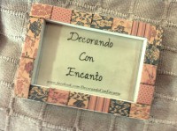 Marcos decorados a mano.